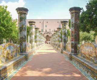 Visita guidata al Chiostro maiolicato
