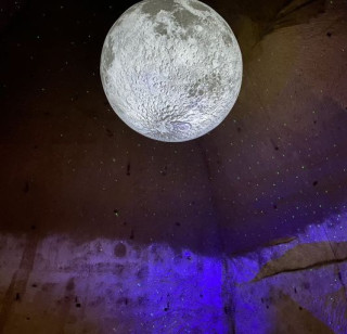 Una Luna al Museo